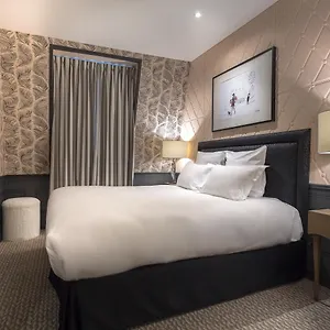 Otel La Parizienne Paris